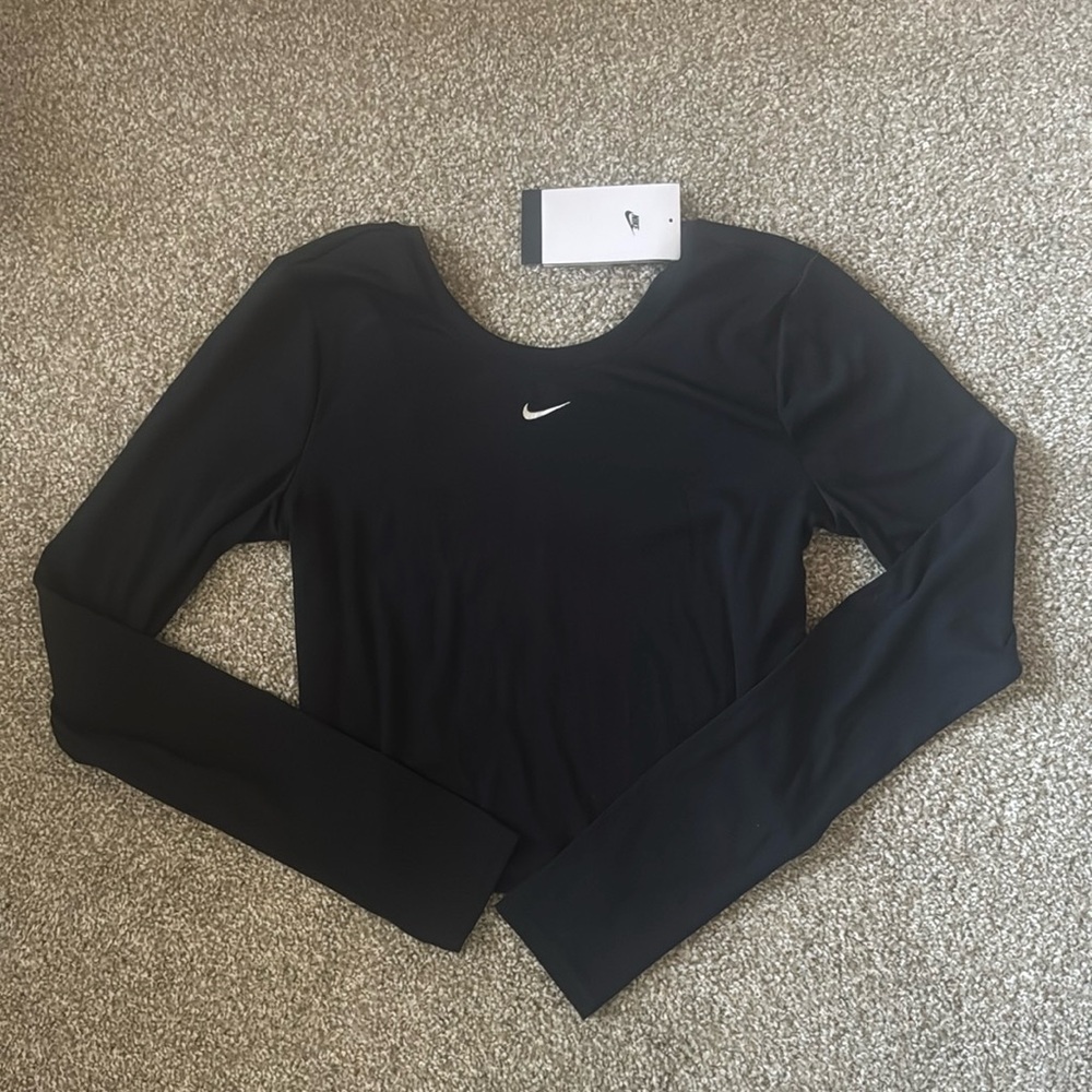 NWT Nike crop top